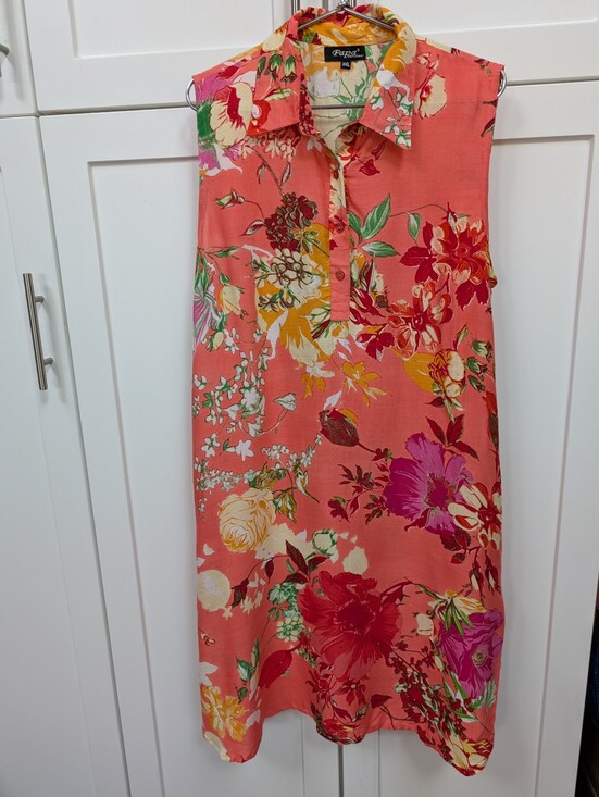 Papa Vancouver Dresses & Skirts - Papa Sleeveless Floral Dress